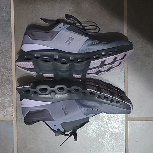 On Cloud OC Running Cloudstratus Women Size 10.5 - Picture 7 of 10